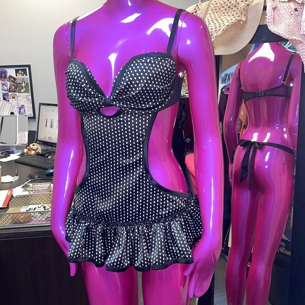 Victoria Secrets lingerie 